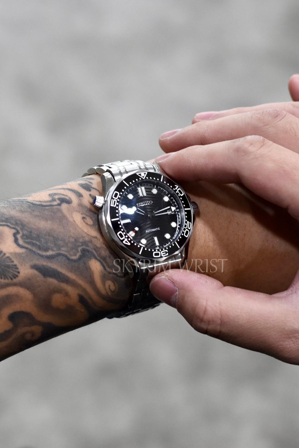 Mod Seamaster Silver Black - SKYRIM WRIST