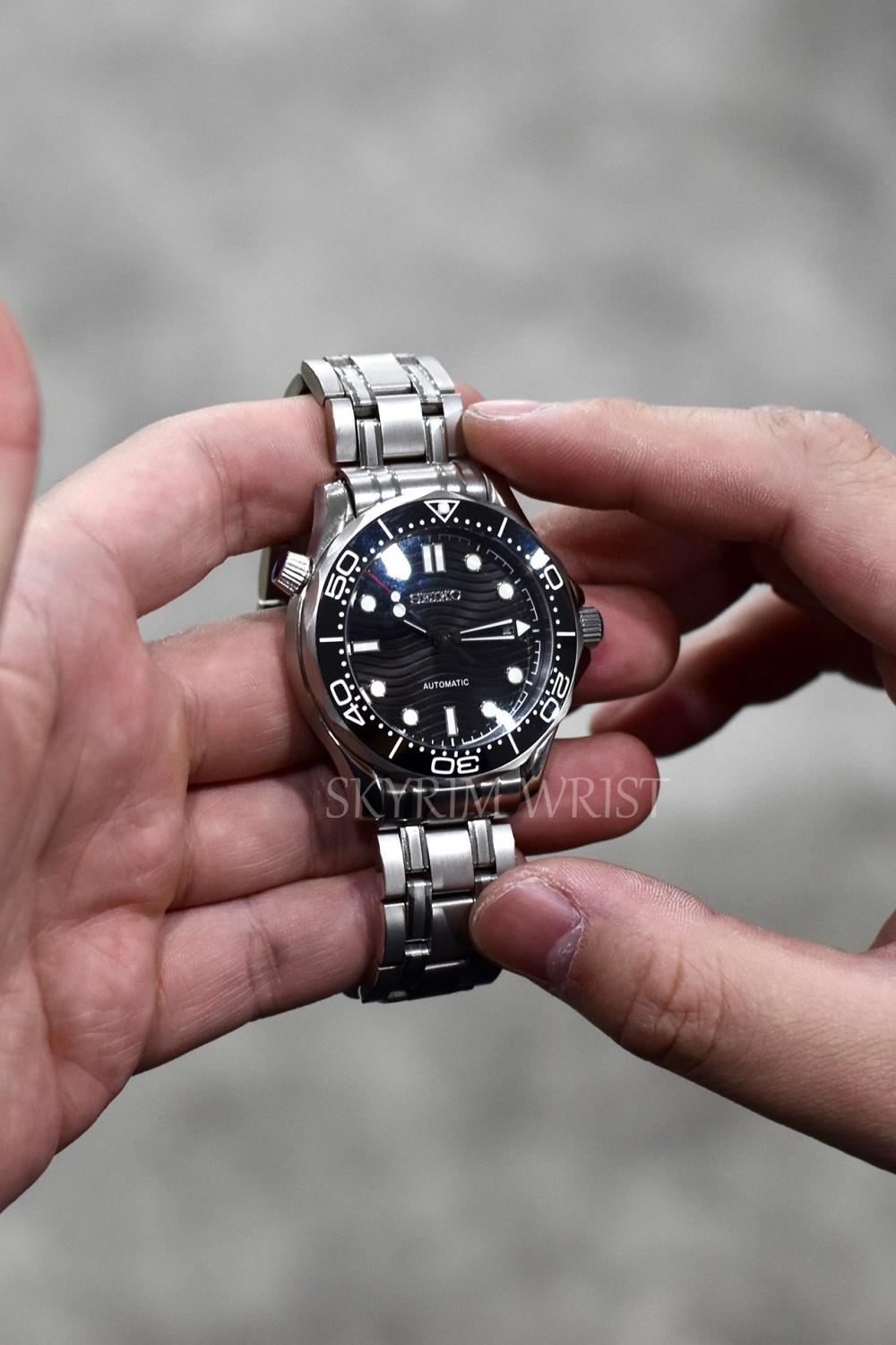 Mod Seamaster Silver Black - SKYRIM WRIST