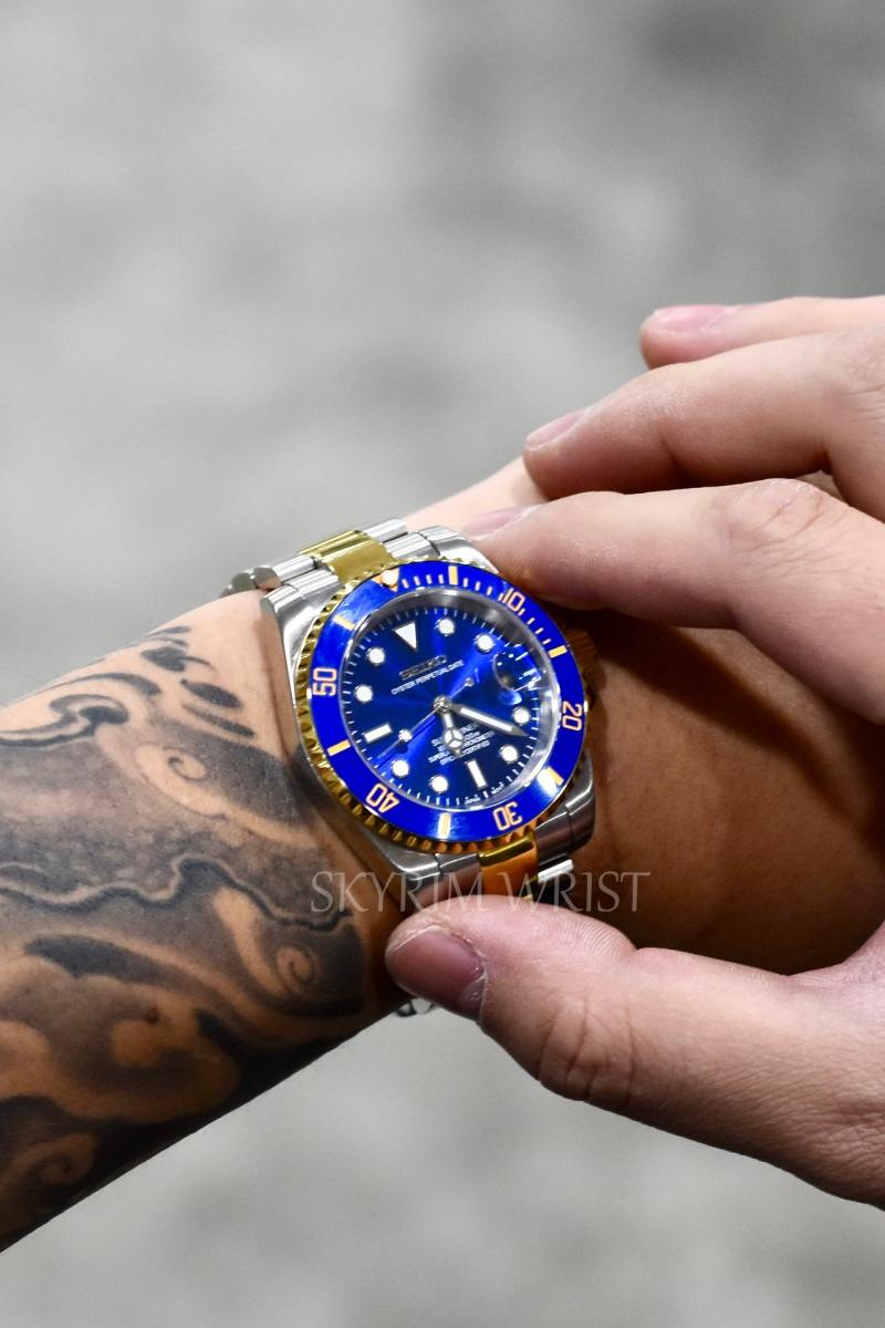 Mod Submariner Two-Tone Gold Blue - SKYRIM WRIST