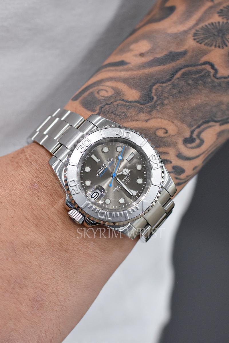 Mod Yacht-Master Silver Gray - SKYRIM WRIST