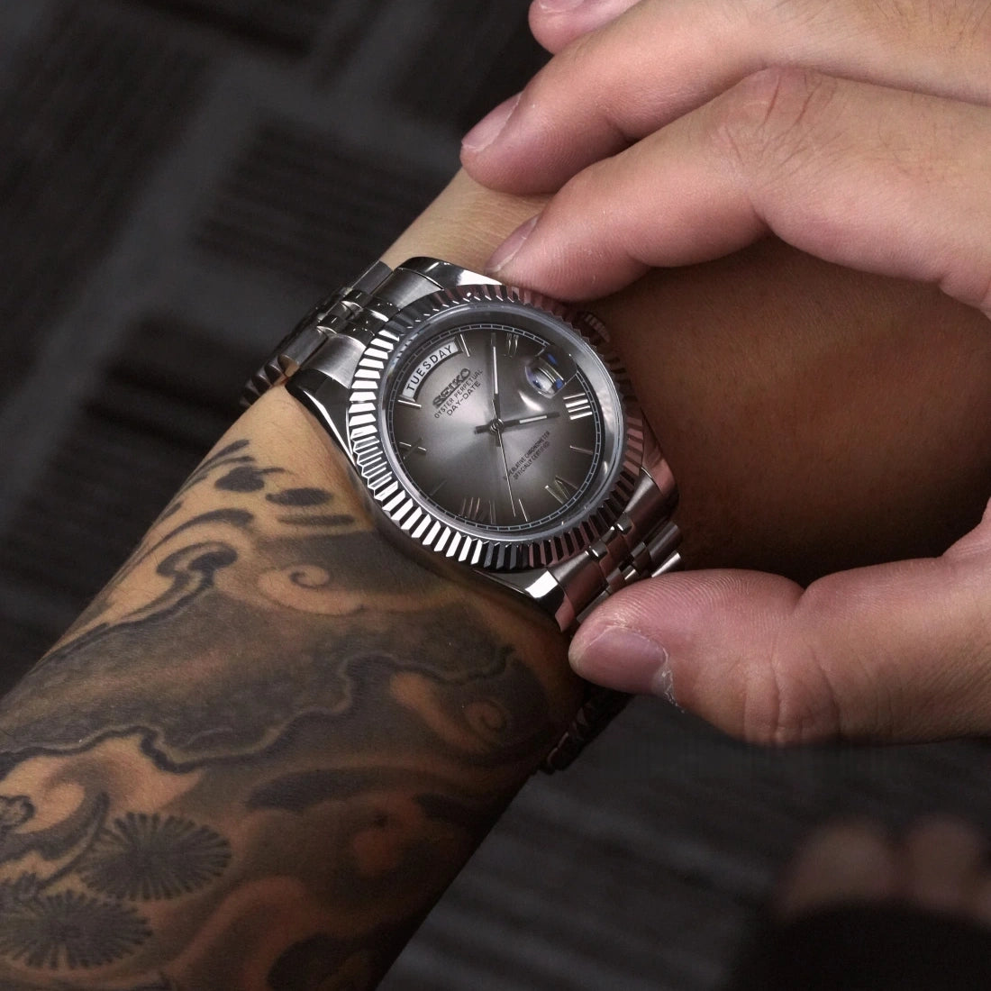 Seikodate Frosted Muse