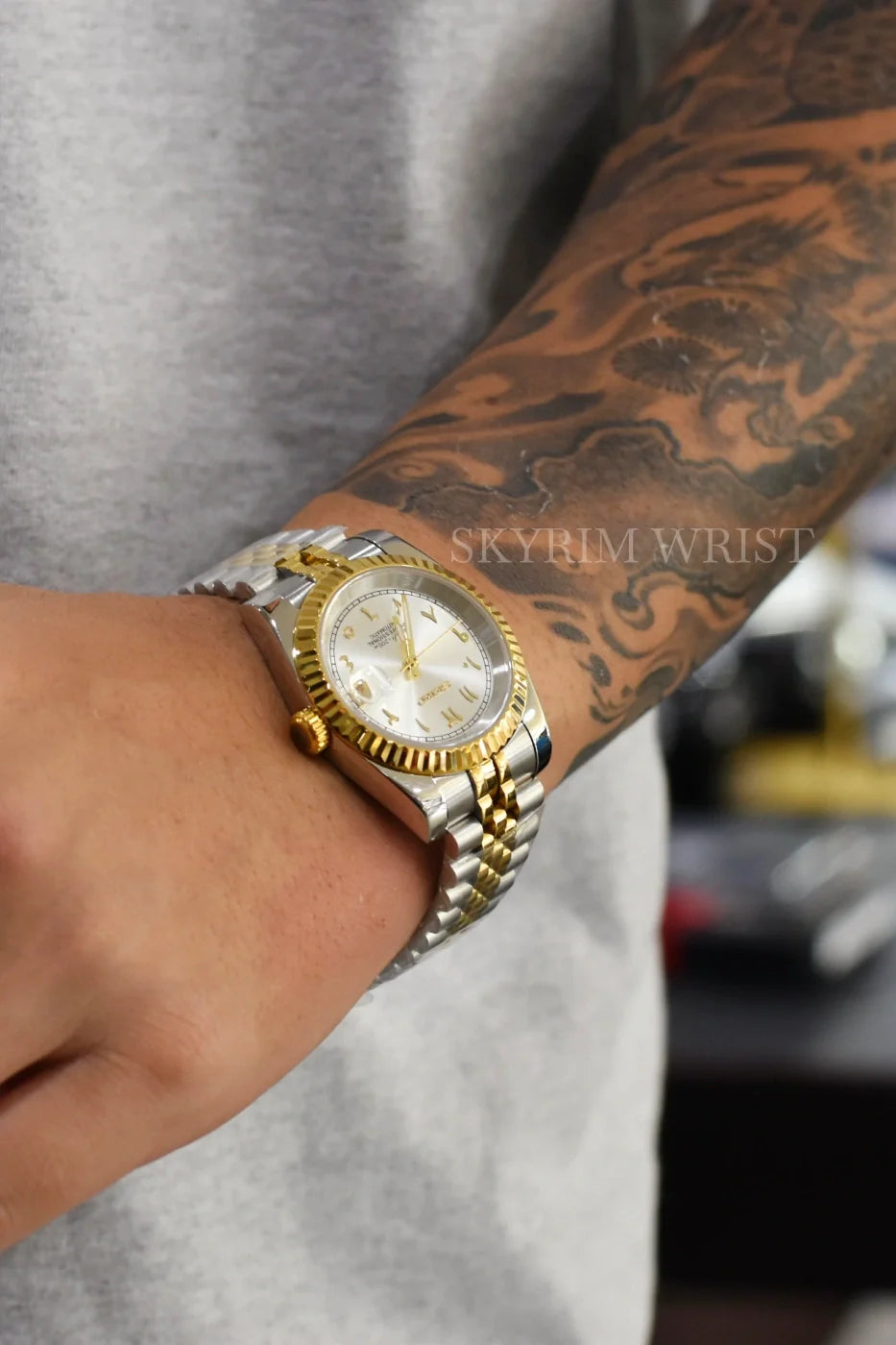 Mod Datejust Two-Tone Gold Arabic - SKYRIM WRIST
