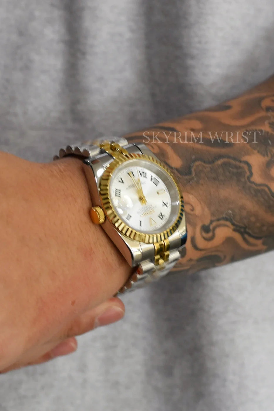 Mod Datejust Wimbledon Two-Tone Gold Silver - SKYRIM WRIST