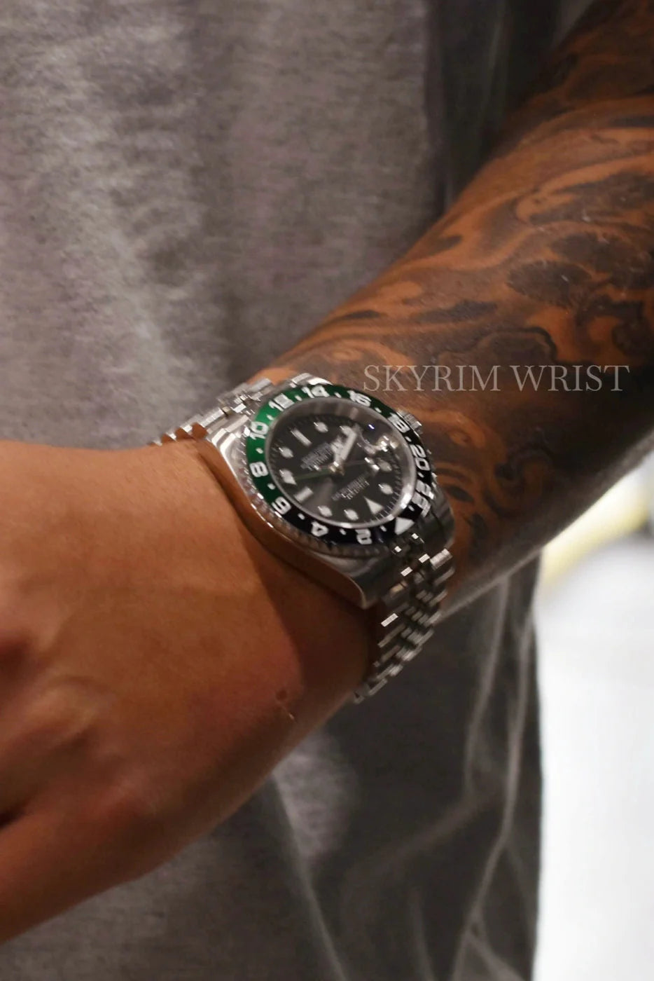 Mod GMT-Master II Sprite Left Hand - SKYRIM WRIST