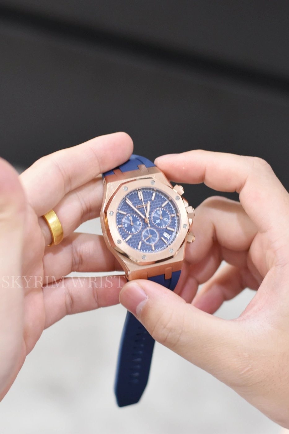Mod Royal Oak Blue Gold Chrono - SKYRIM WRIST