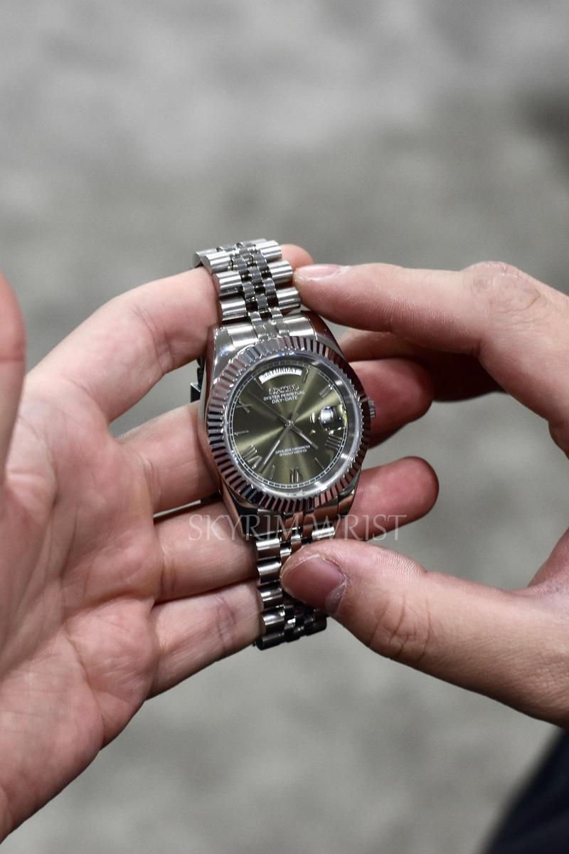 Mod Day-Date Green - SKYRIM WRIST 