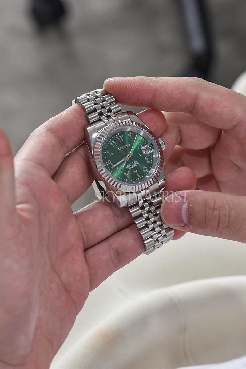 Mod Datejust Arabic Green - SKYRIM WRIST 