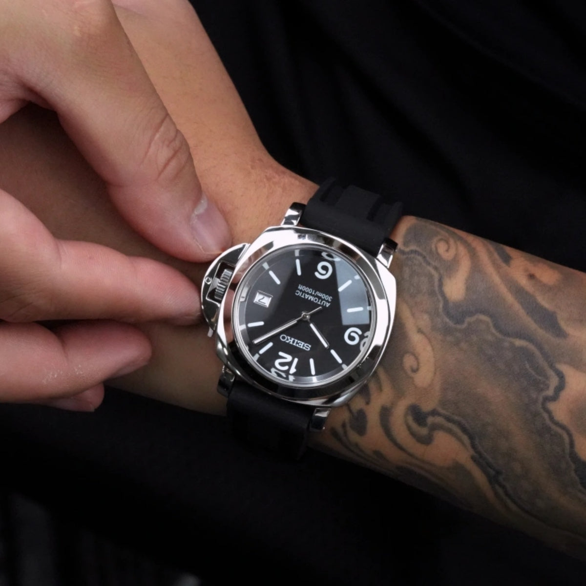 Seikonerai Luminor Classic Black