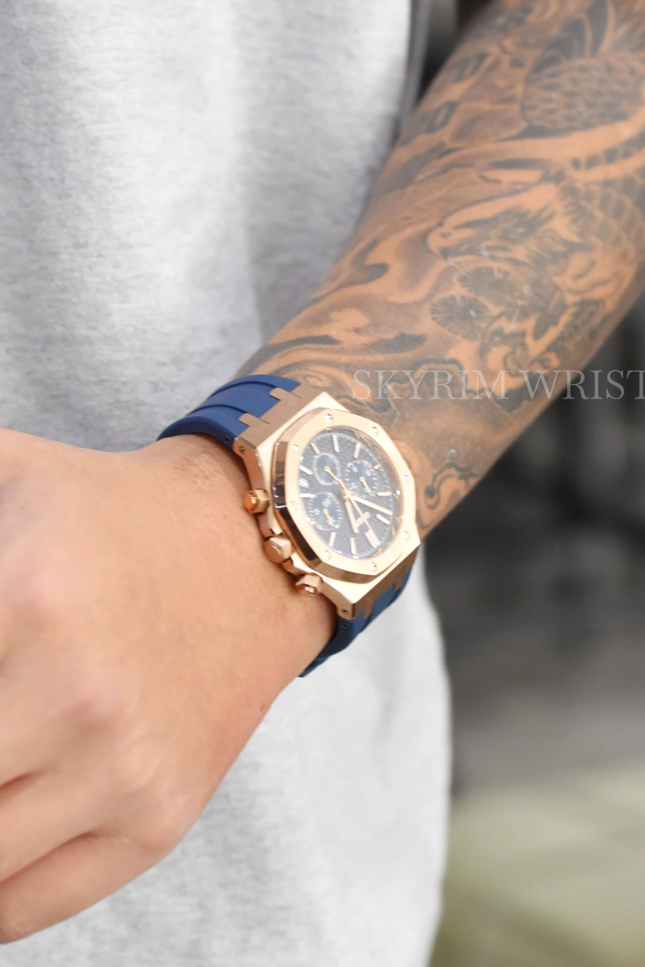 Mod Royal Oak Blue Gold Chrono - SKYRIM WRIST 