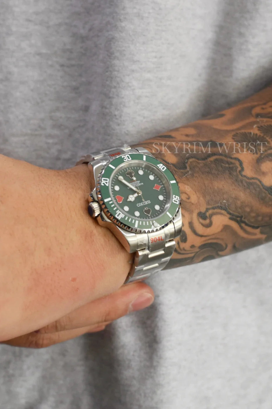 Mod Submariner - Card Master Green - SKYRIM WRIST 