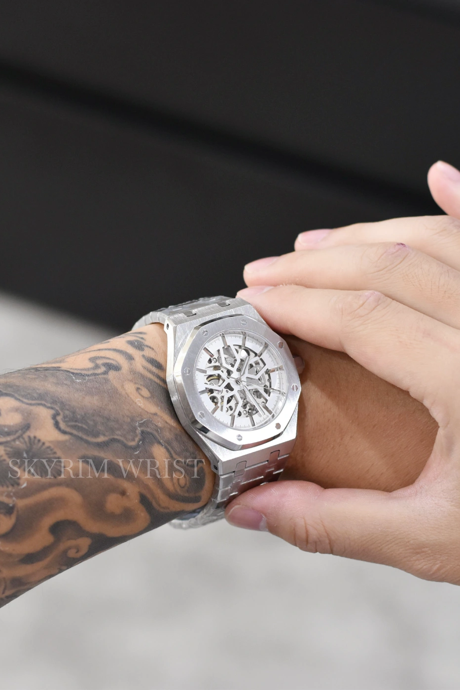 Mod Royal Oak White Edition - SKYRIM WRIST 